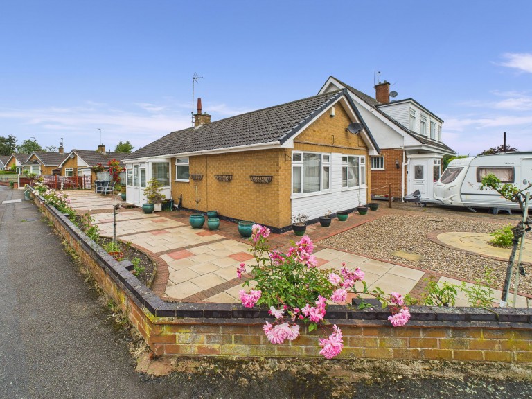 Leslie Grove, Calverton, Nottingham