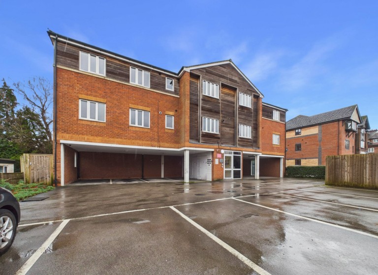 Pines Court, Mansfield Road, Woodthorpe, Nottingham