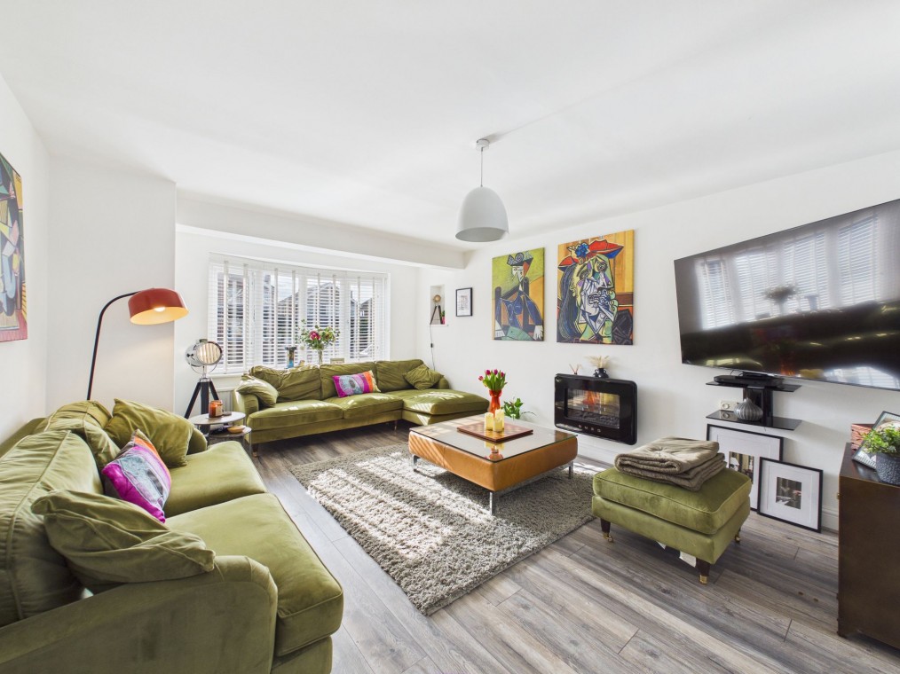 Bardfield Gardens, Rise Park, Nottingham