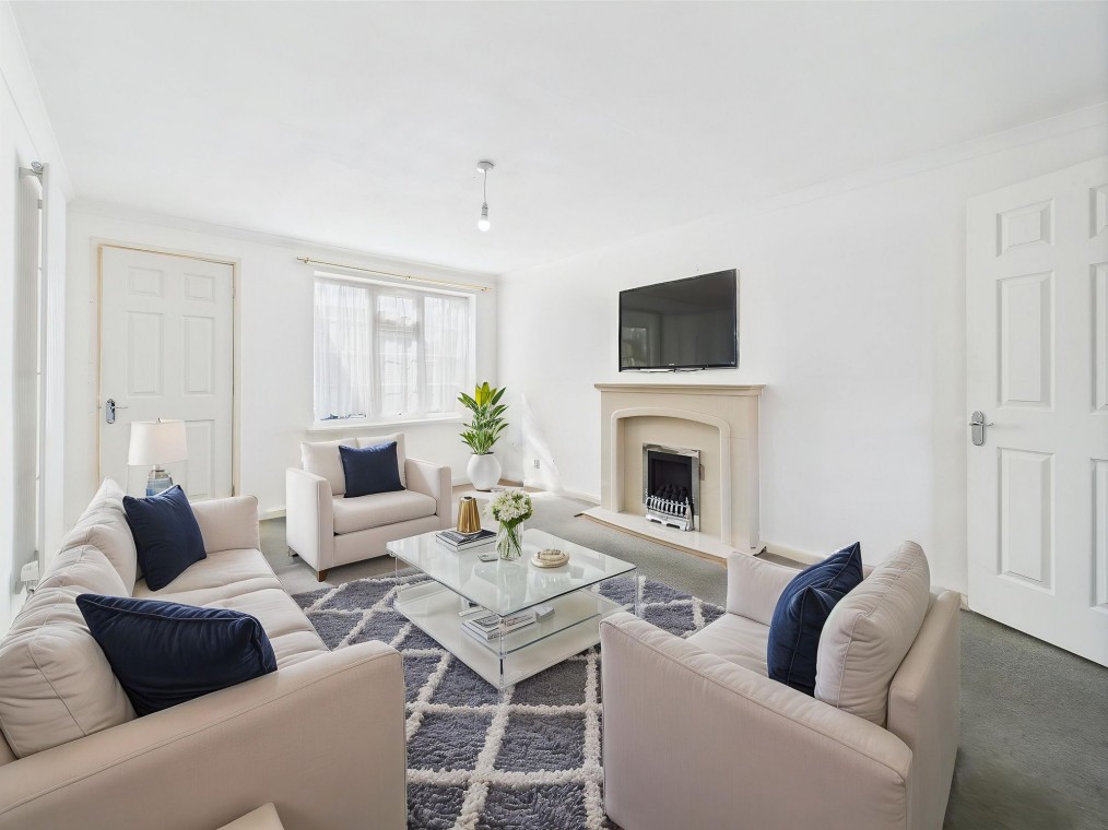Larkspur Avenue, Redhill, Nottingham