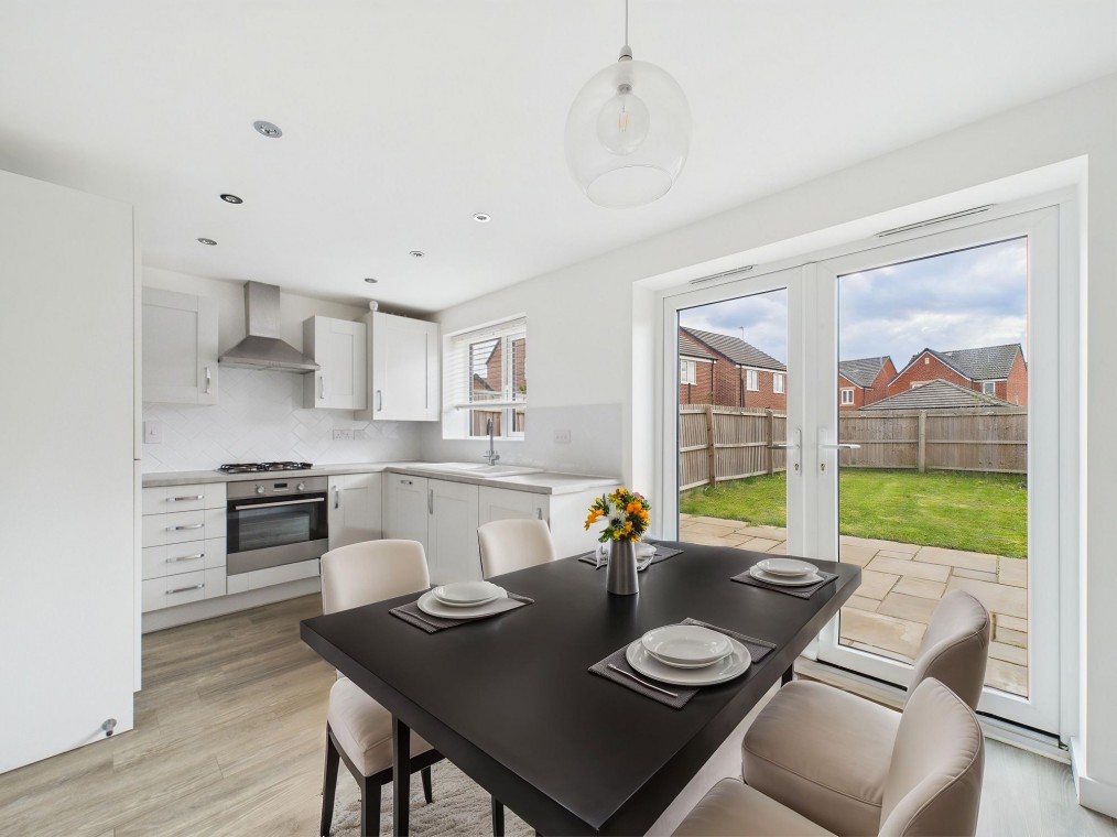 Kingfisher Road, Stoke Bardolph/Burton Joyce, Nottingham