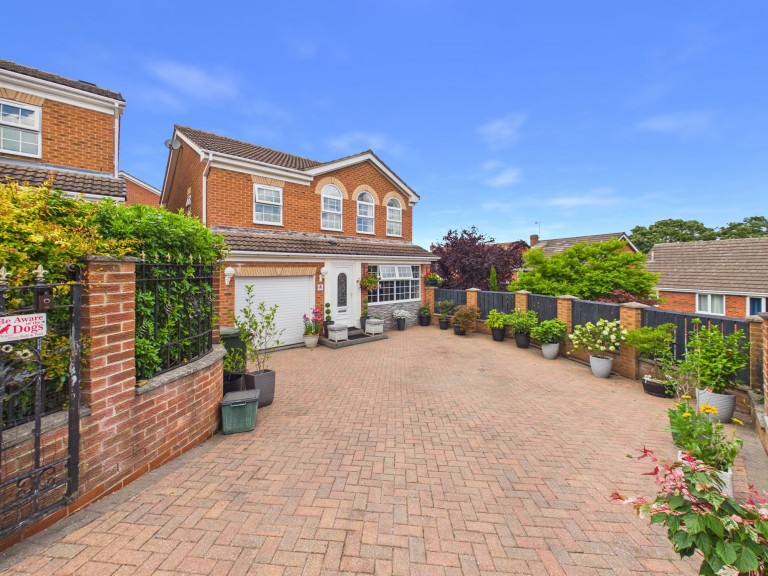 Larch Close, Arnold, Nottingham