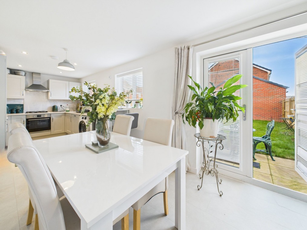 Mandarin Close, Stoke Bardolph/Burton Joyce, Nottingham