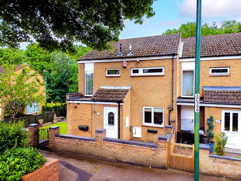 Curlew Close, Nottingham