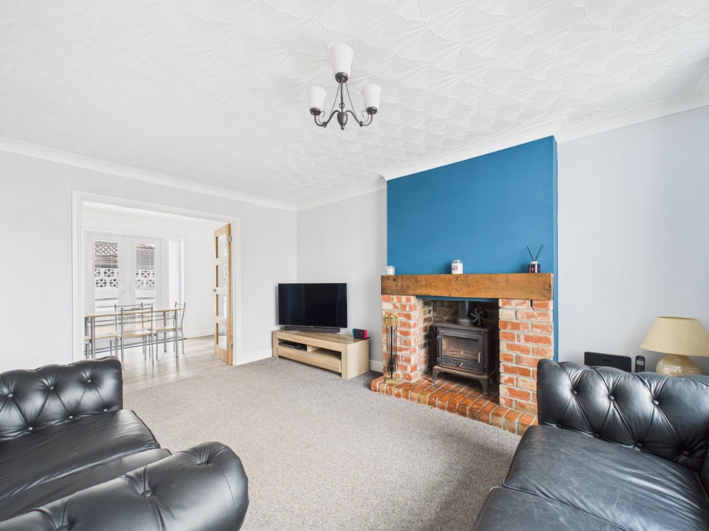 First Avenue, Carlton, Nottingham