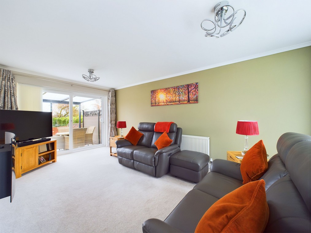 Doverbeck Drive, Woodborough, Nottingham