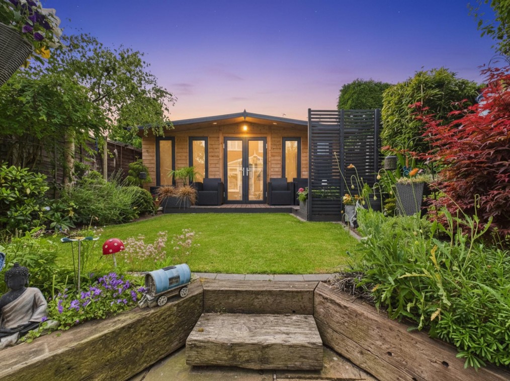 Elmtree Road, Calverton, Nottingham