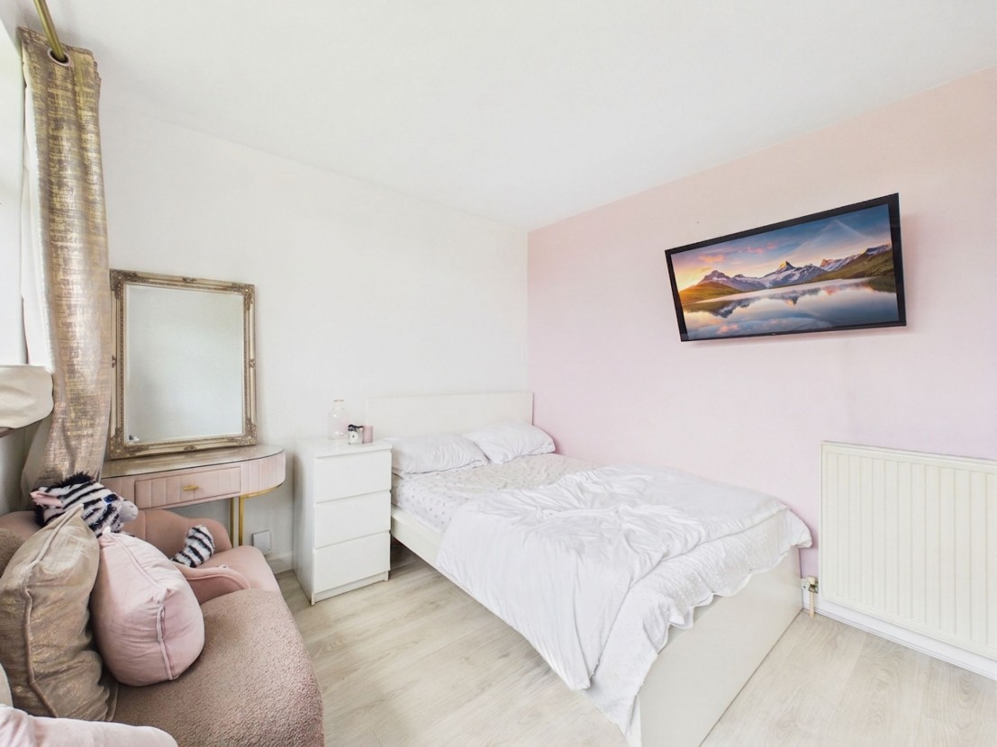 Hillfield Gardens, Rise Park, Nottingham