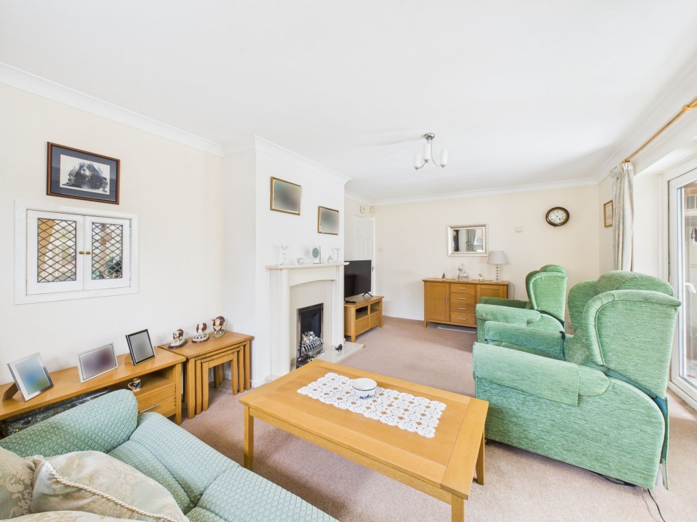 Leslie Grove, Calverton, Nottingham