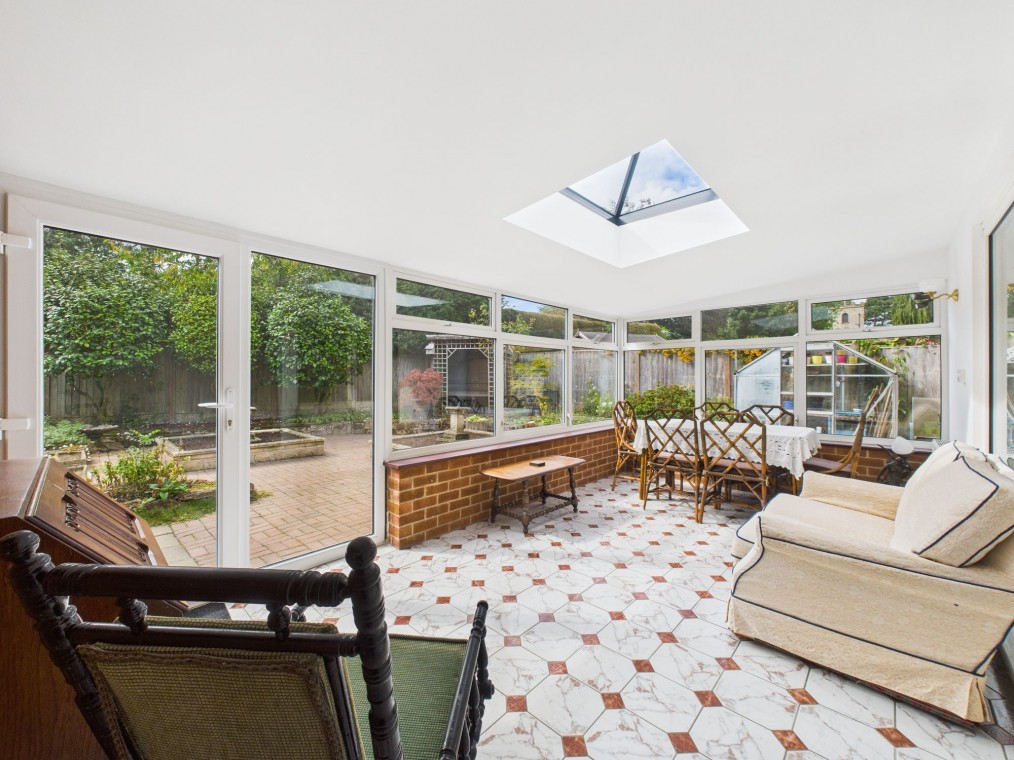 Leslie Grove, Calverton, Nottingham