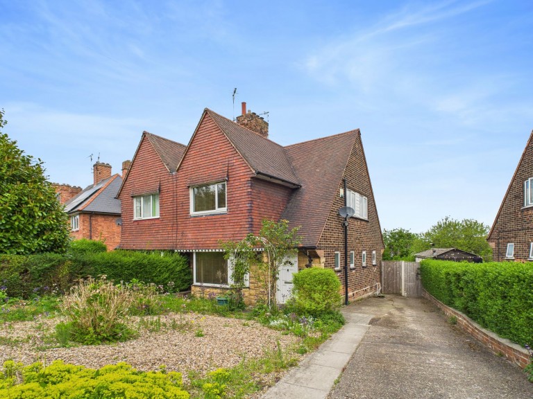 Gamston Crescent, Sherwood, Nottingham