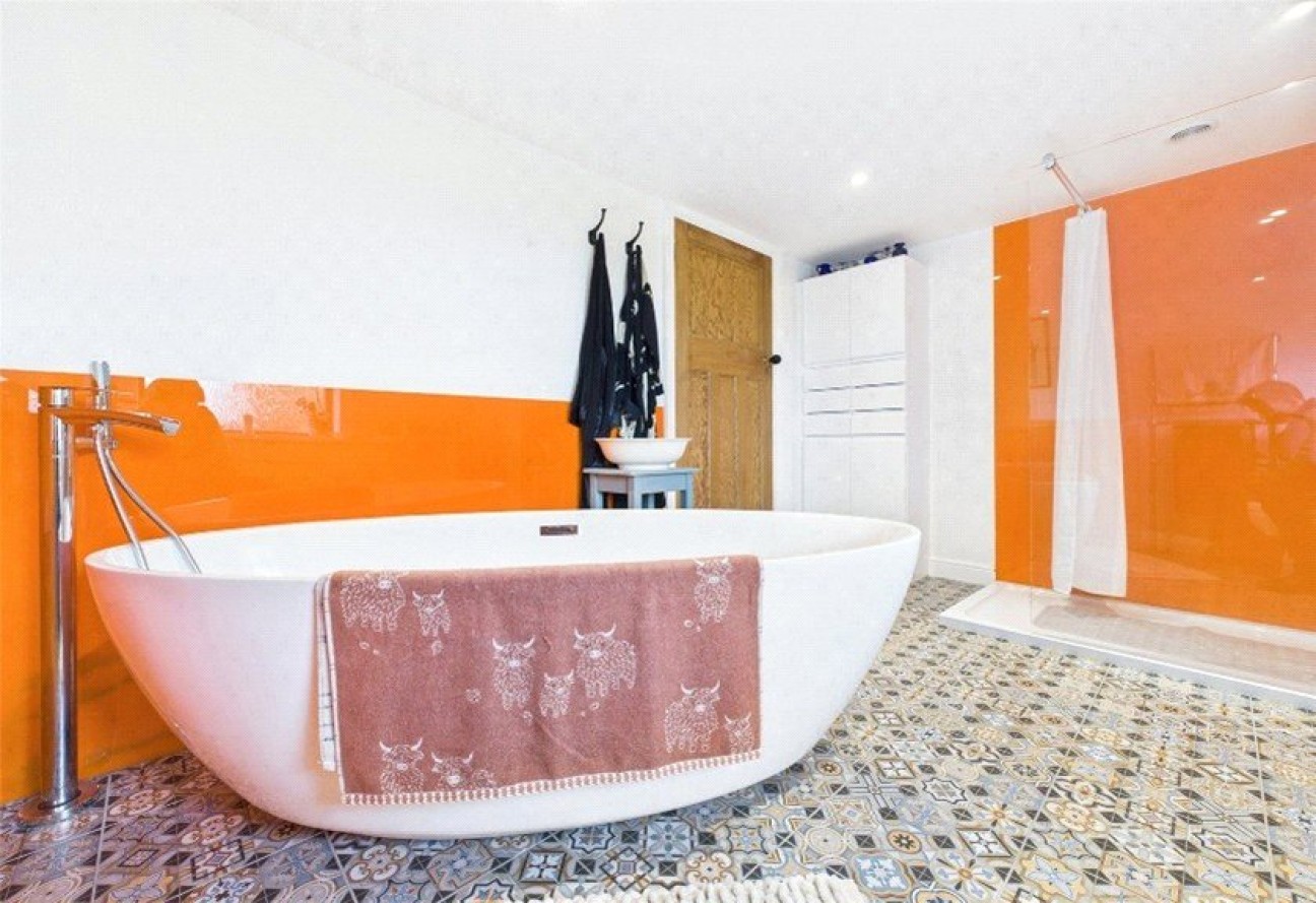 Bristol Road, Rooksbridge, Axbridge, Somerset, BS26 2TG Old Church Road Axbridge, Somerset Penn Way Axbridge, Somerset Church Lane Badgworth, Axbridge, Somerset