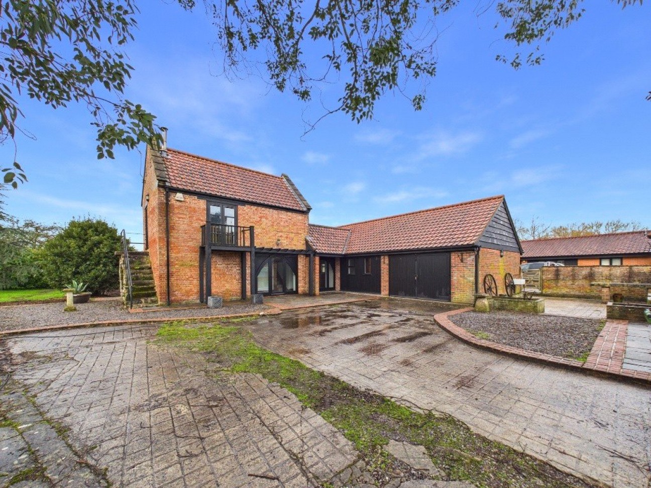 Bristol Road, Rooksbridge, Axbridge, Somerset, BS26 2TG Old Church Road Axbridge, Somerset Penn Way Axbridge, Somerset Church Lane Badgworth, Axbridge, Somerset