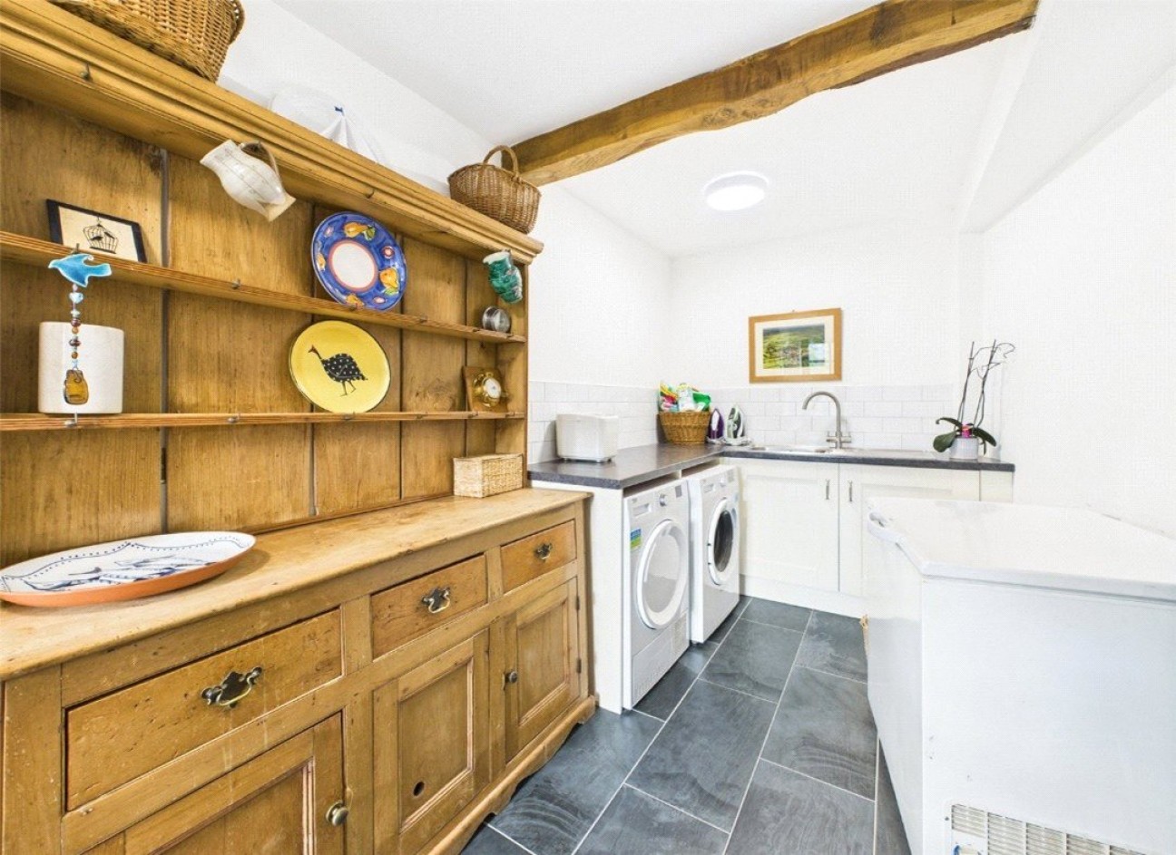 Bristol Road, Rooksbridge, Axbridge, Somerset, BS26 2TG Old Church Road Axbridge, Somerset Penn Way Axbridge, Somerset Church Lane Badgworth, Axbridge, Somerset