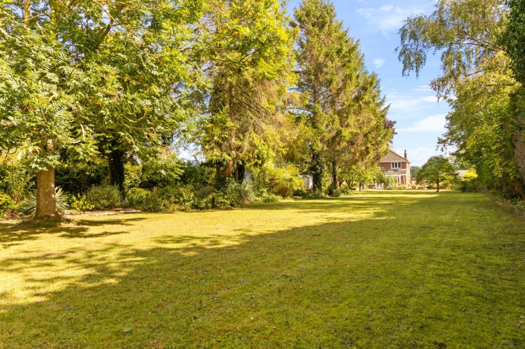 Caistor Road, New Barnetby, North Lincolnshire