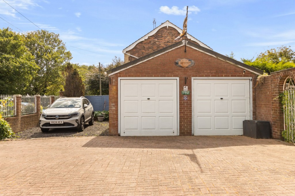 Caistor Road, New Barnetby, North Lincolnshire