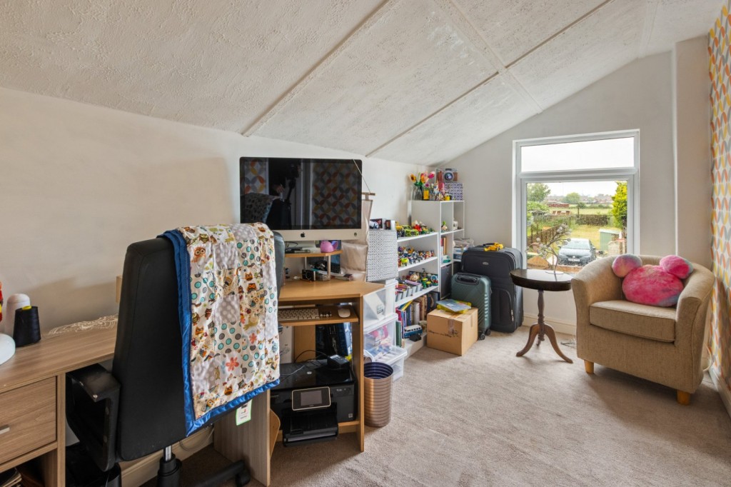 Summercroft Avenue, New Holland, North Lincolnshire