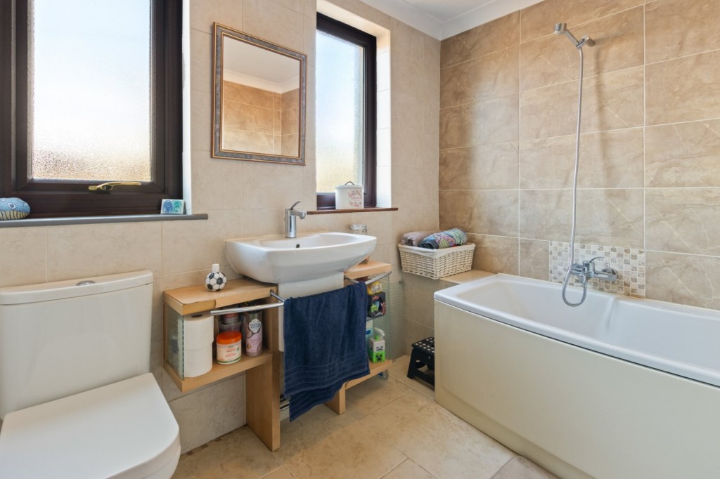 Brandy Wharf, Waddingham