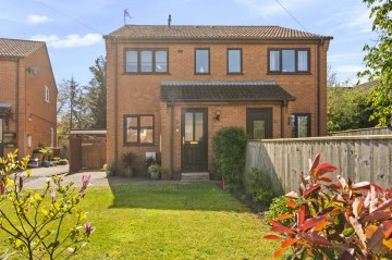 Bonby, Brigg