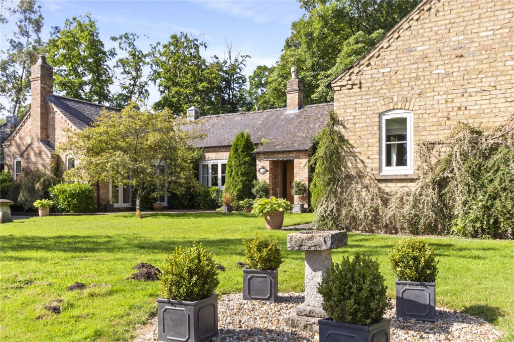 Barnoldby-le-Beck, Grimsby, Lincolnshire