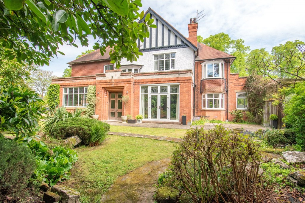 Healing, Grimsby, North East Lincs