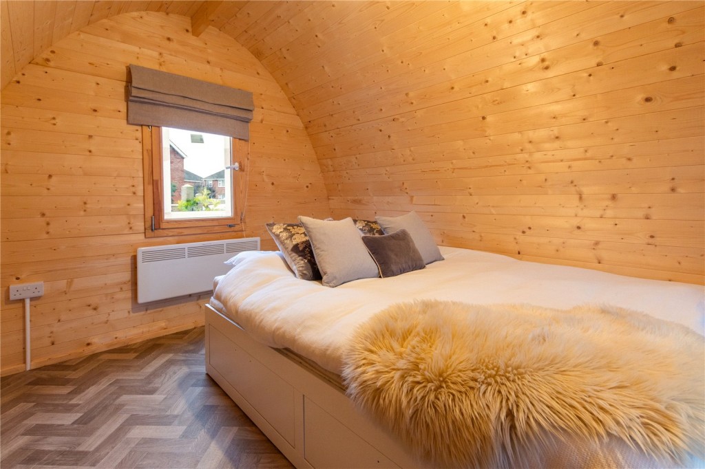Waltham, Grimsby, N E Lincolnshire