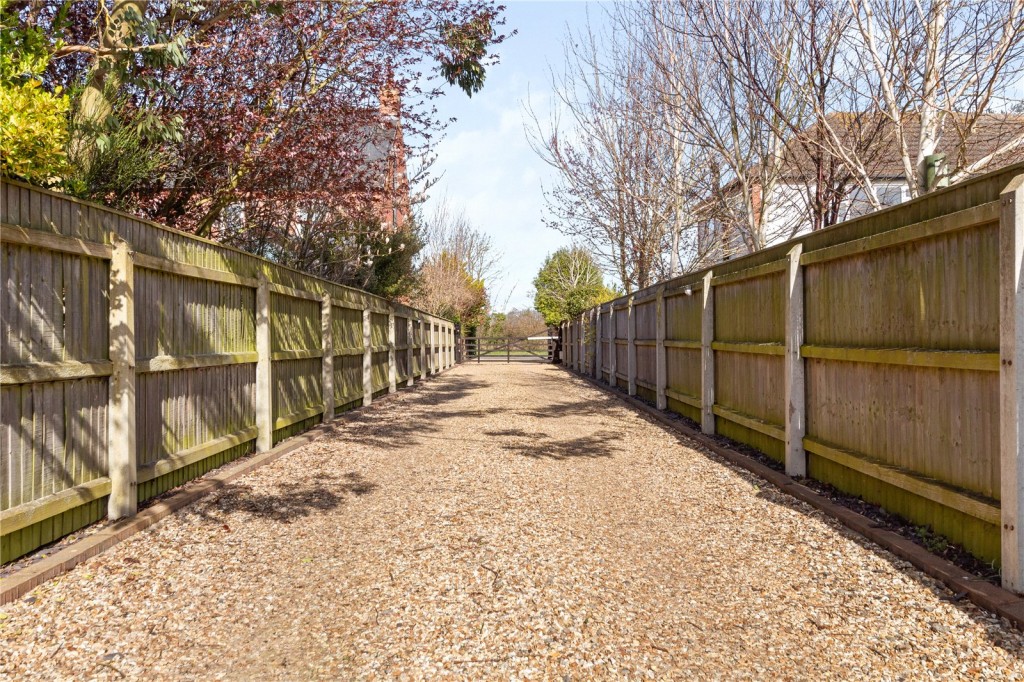 North Thoresby, Grimsby