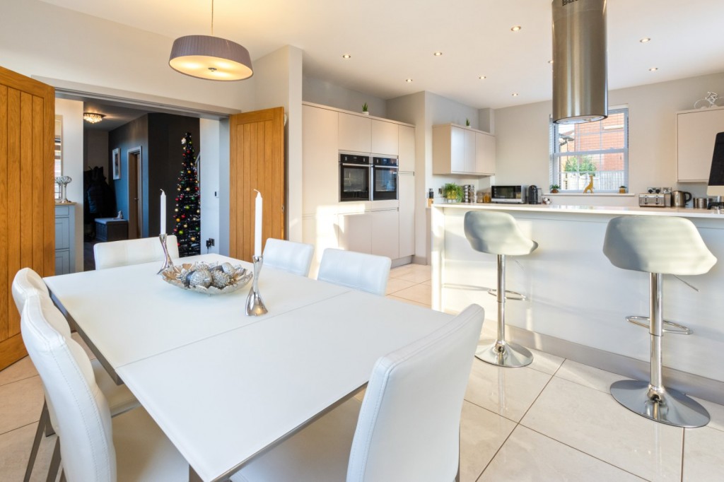 New Waltham, Grimsby