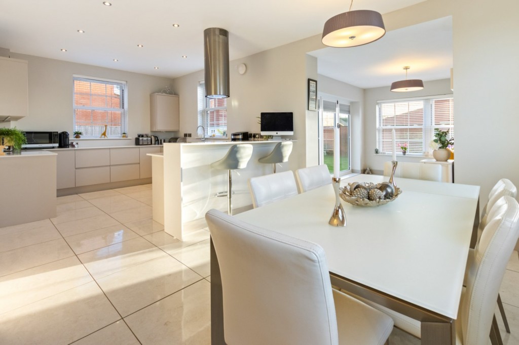 New Waltham, Grimsby