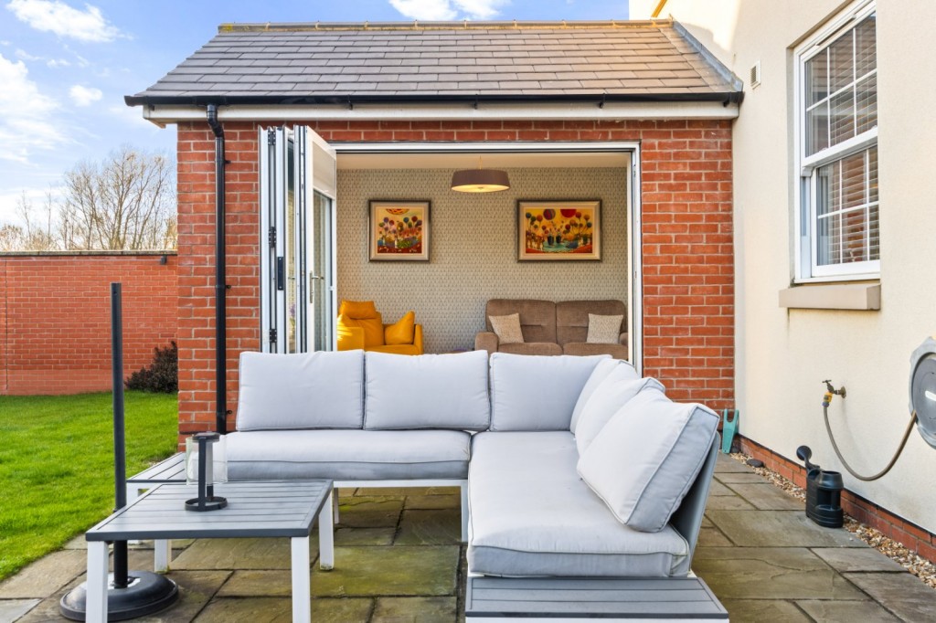 New Waltham, Grimsby