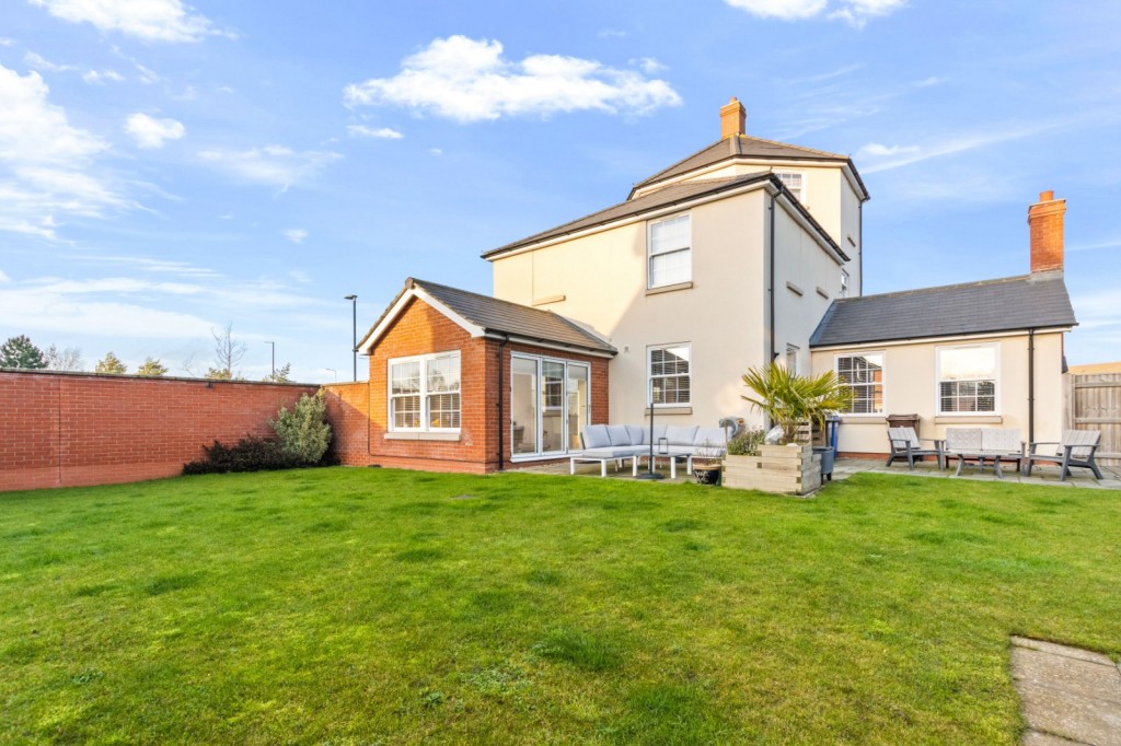 New Waltham, Grimsby