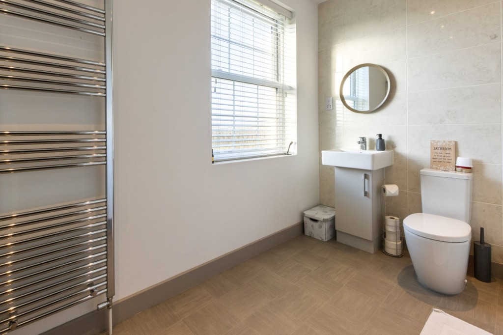 New Waltham, Grimsby