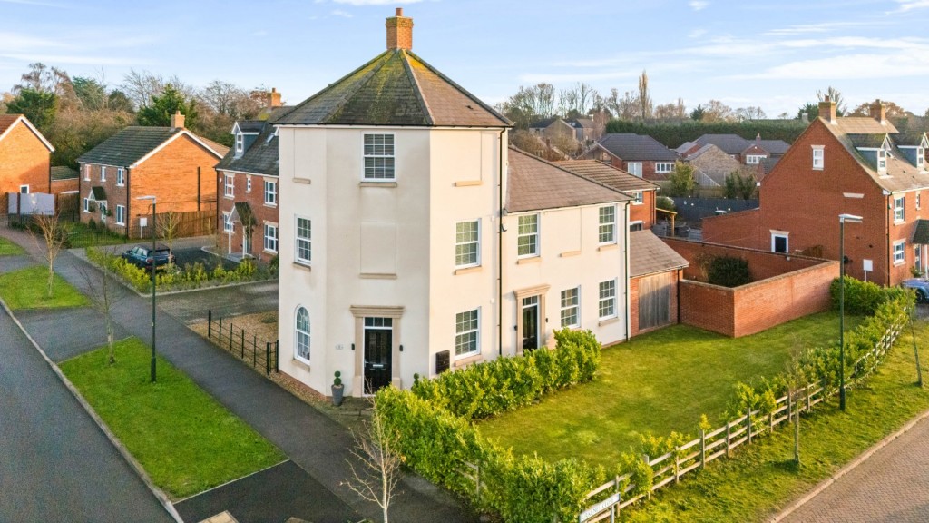 New Waltham, Grimsby