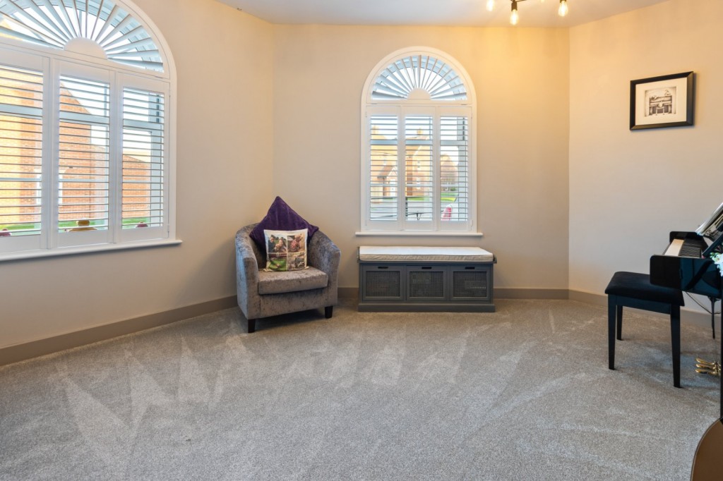 New Waltham, Grimsby