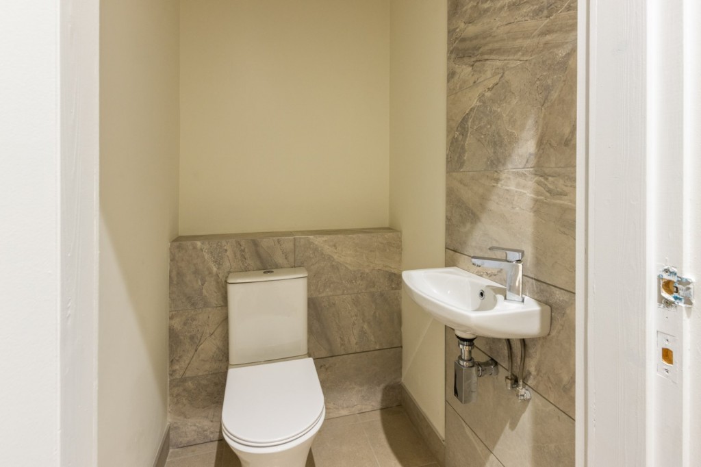 College Street, Grimsby, N. E Lincolnshire