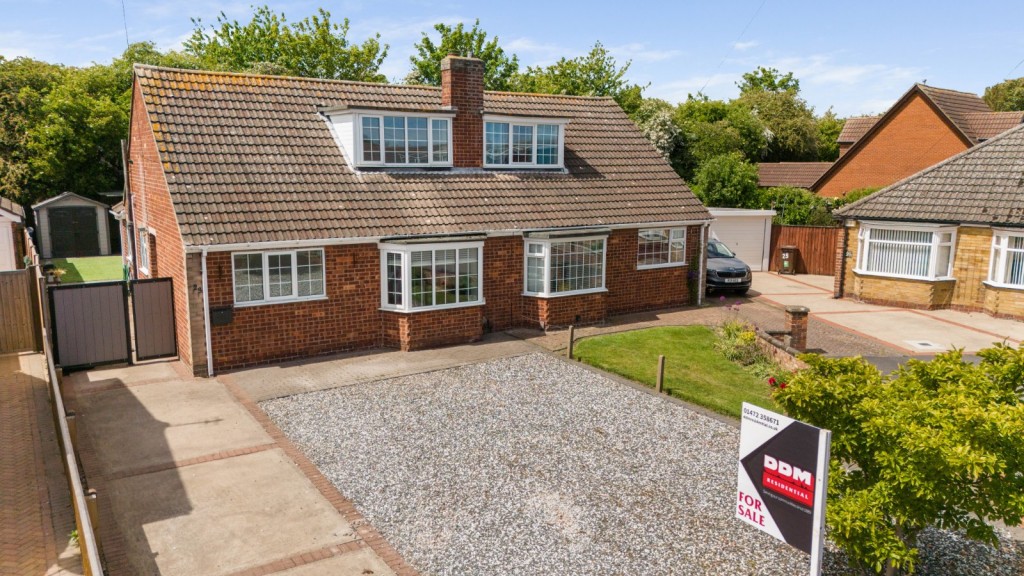 New Waltham, Grimsby