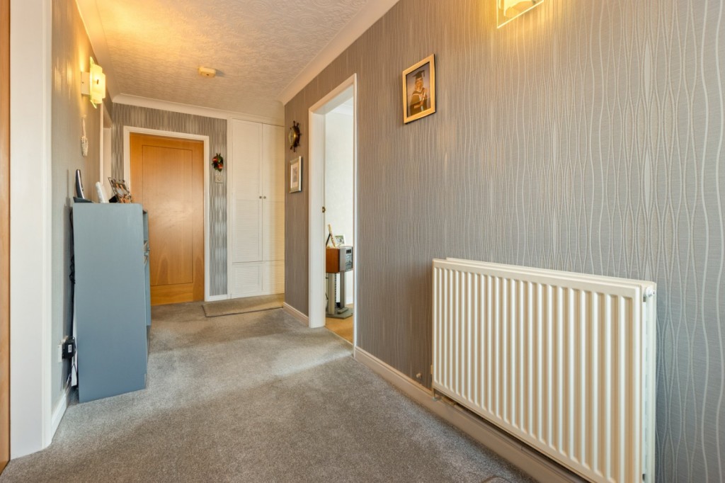 Holton le Clay, Grimsby