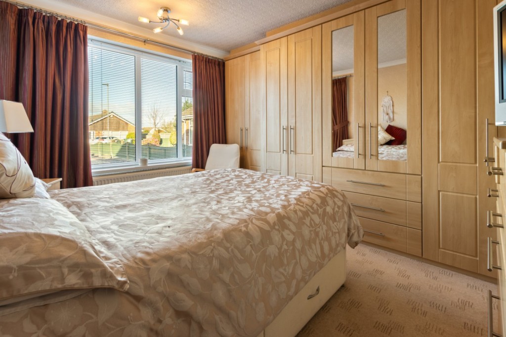 Holton le Clay, Grimsby