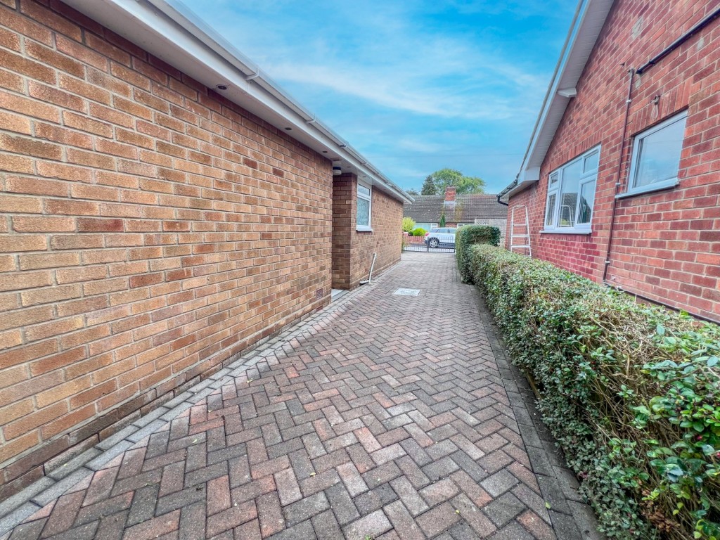 New Waltham, N E Lincs