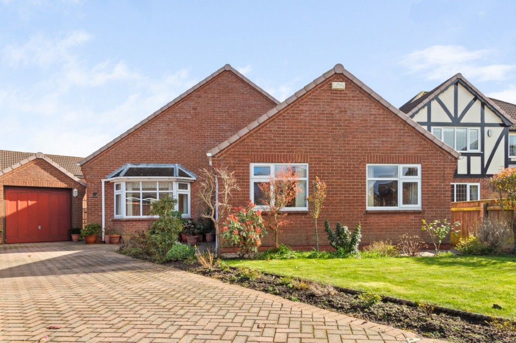 Hoton-Le-Clay, Grimsby