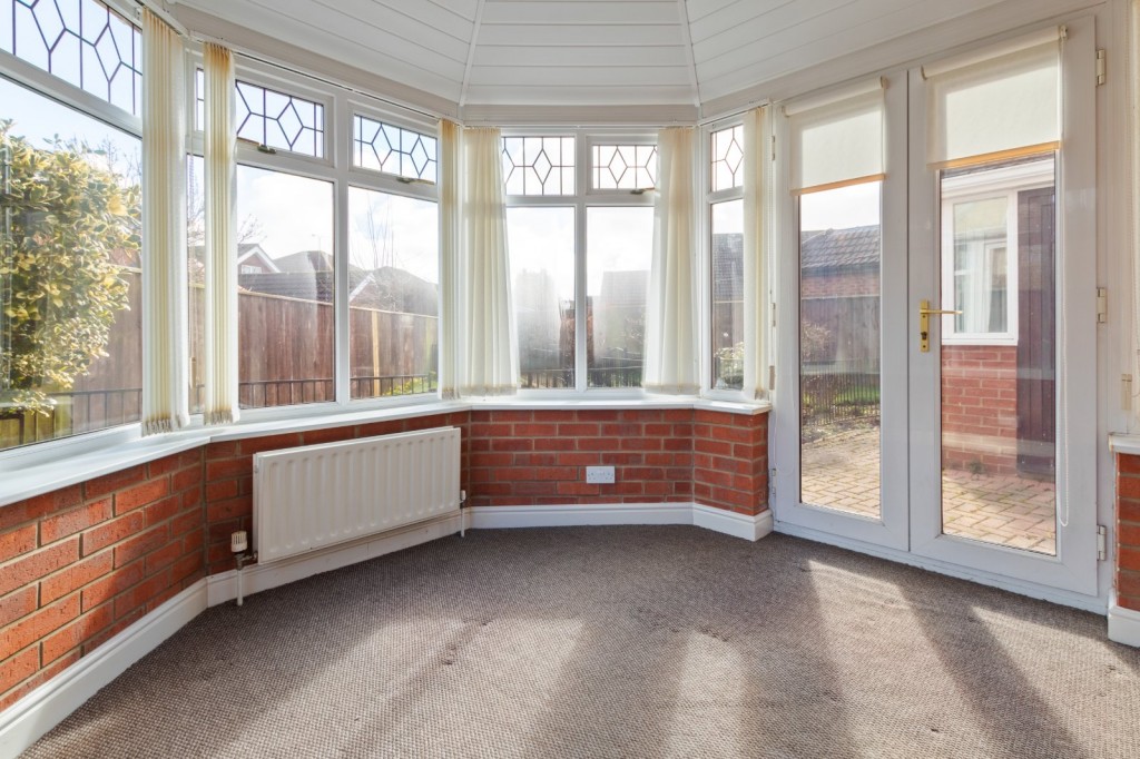 Hoton-Le-Clay, Grimsby