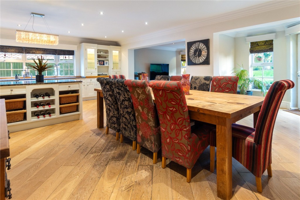 Barnoldby-Le-Beck, Grimsby