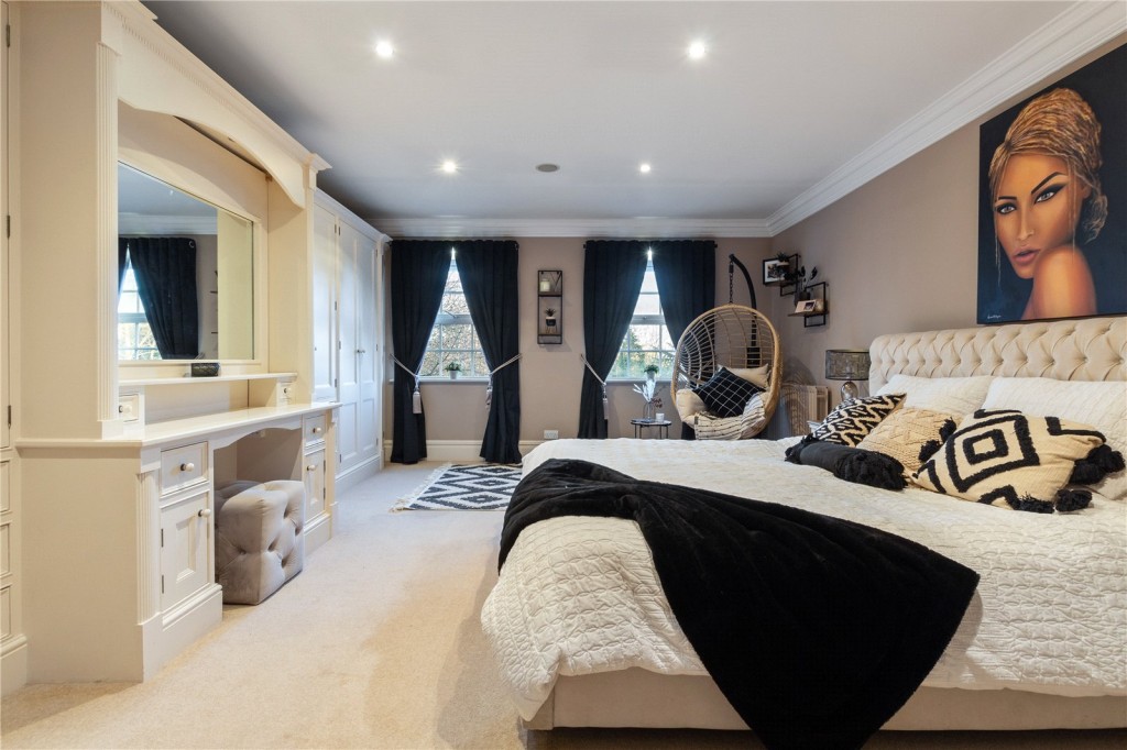 Barnoldby-Le-Beck, Grimsby
