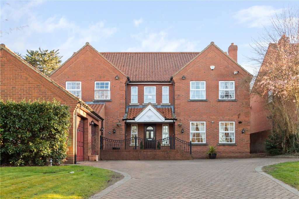 Barnoldby-Le-Beck, Grimsby