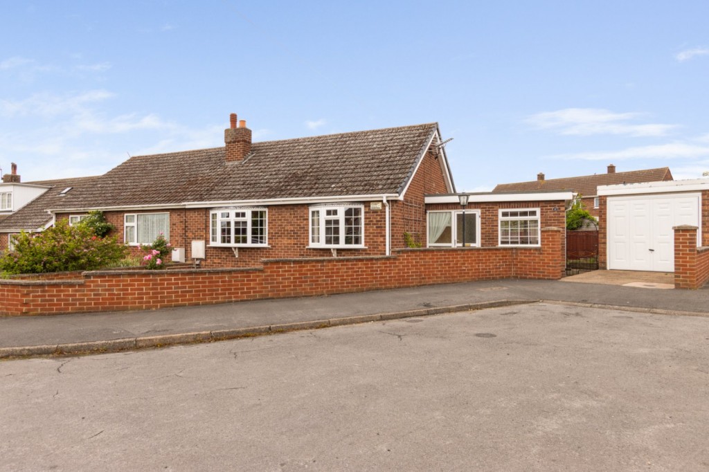 Waltham, Grimsby