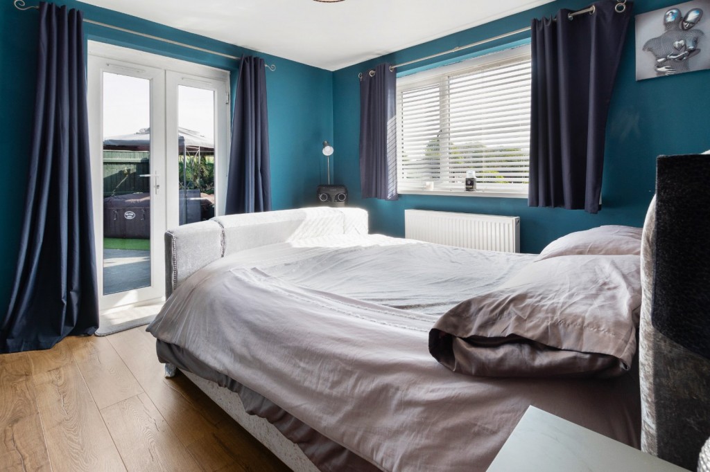 Holton-Le-Clay, Grimsby