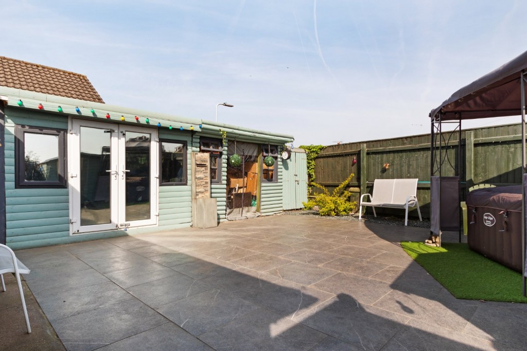 Holton-Le-Clay, Grimsby