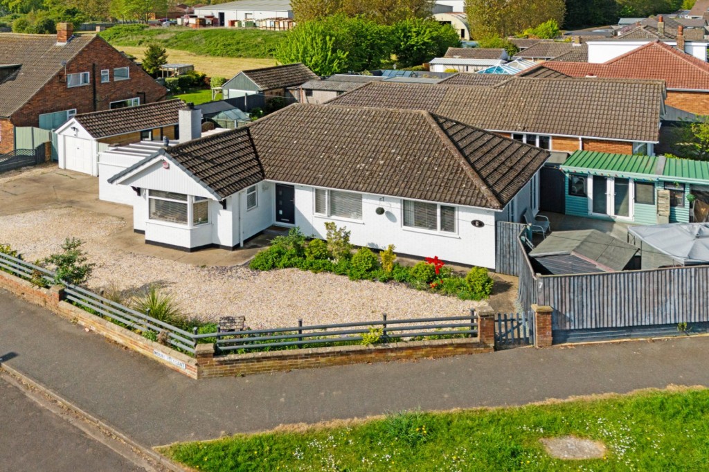 Holton-Le-Clay, Grimsby