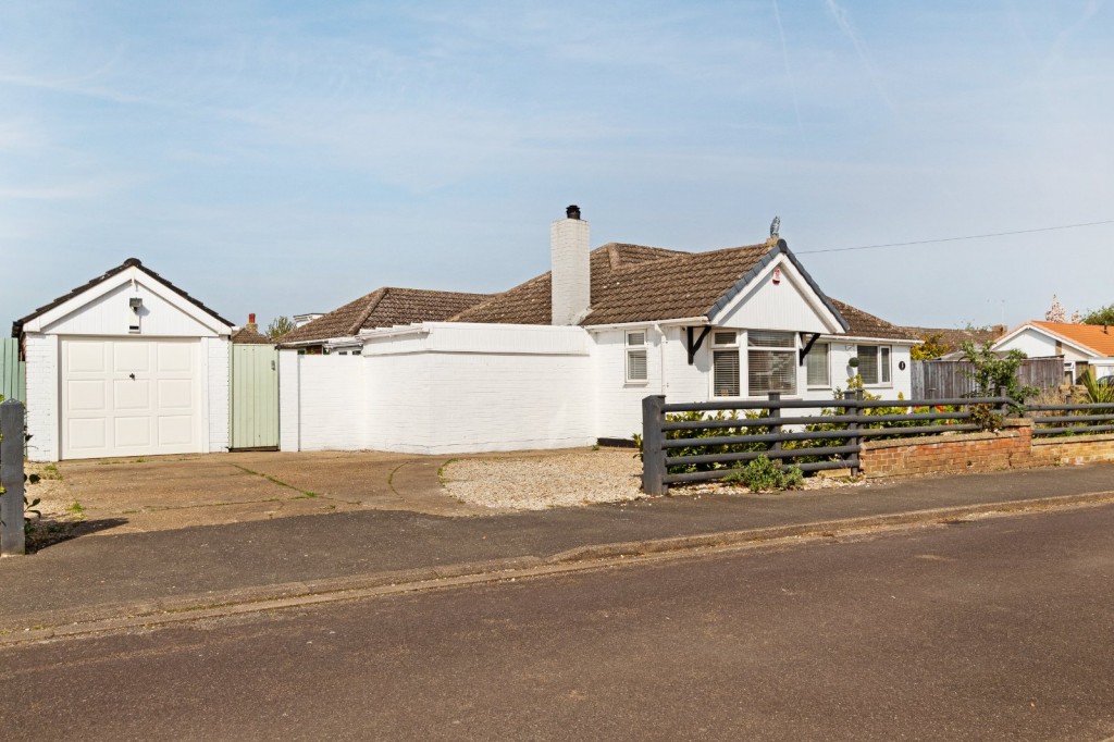 Holton-Le-Clay, Grimsby