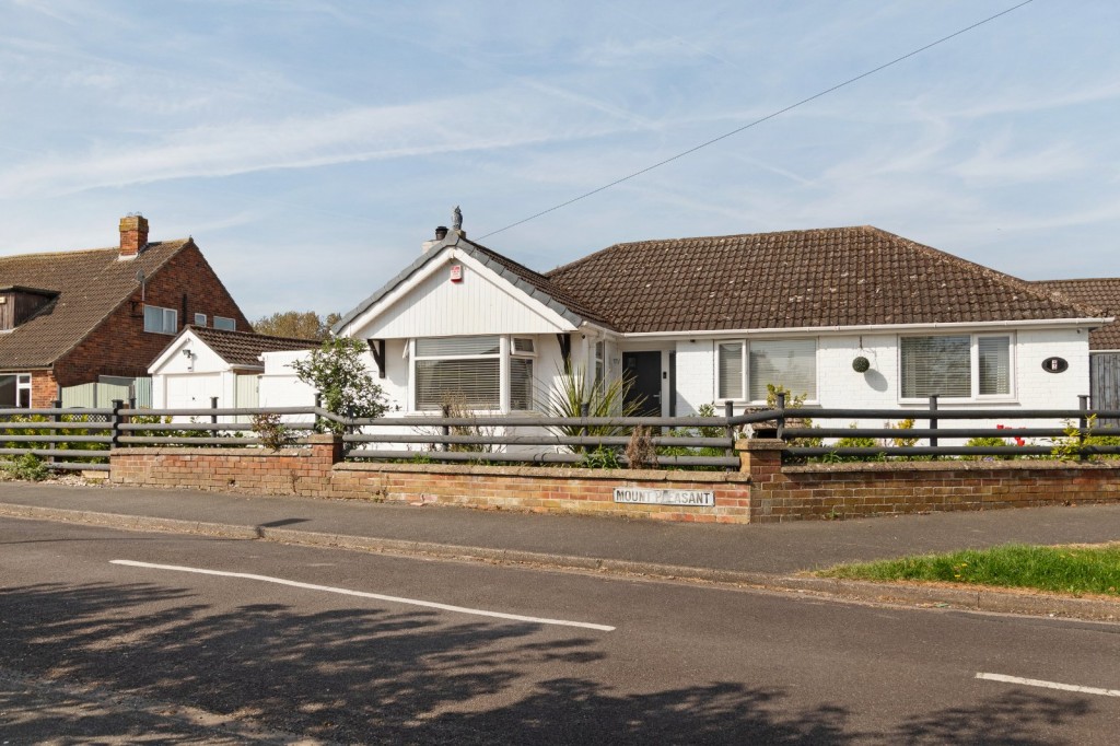Holton-Le-Clay, Grimsby